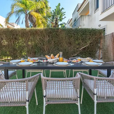 Host Wise Villa