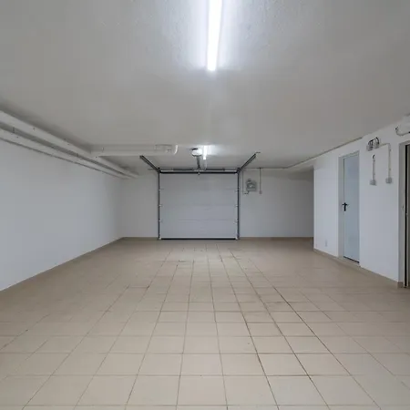 Host Wise * Портиман