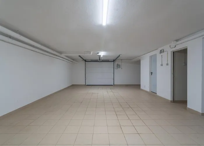 Host Wise * Portimão